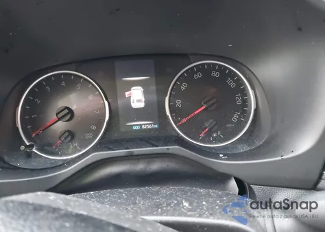 2019 Toyota Rav4 Xle z USA, uszkodzony, nr VIN 2T3P1RFV3KW005369